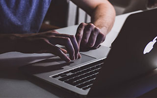 开云电竞账号入口-世界羽联超级系列赛印尼站，中国选手表现抢眼，印尼羽毛球世界冠军